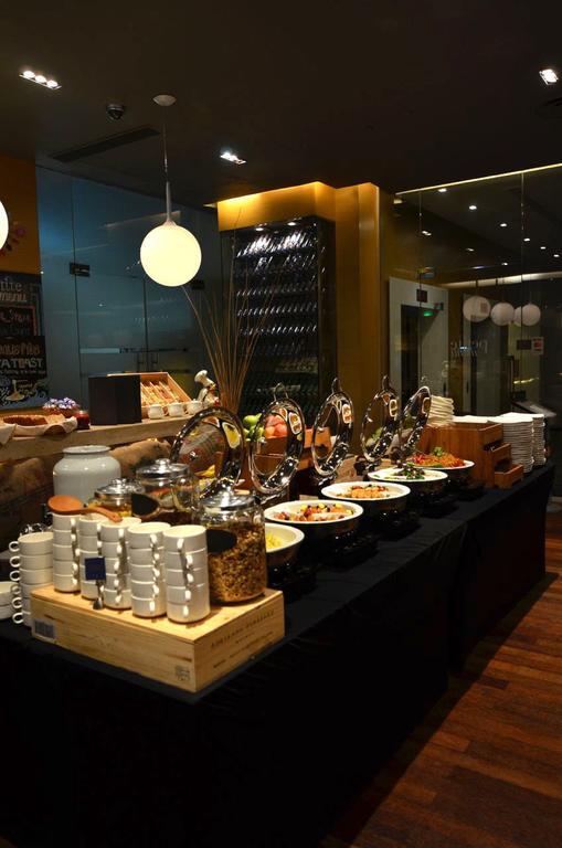 Hotel Aqueen Lavender Singapura